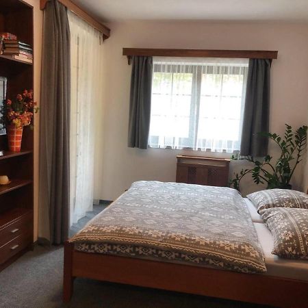 רוז'ומברוק Apartman Renata 10 מראה חיצוני תמונה