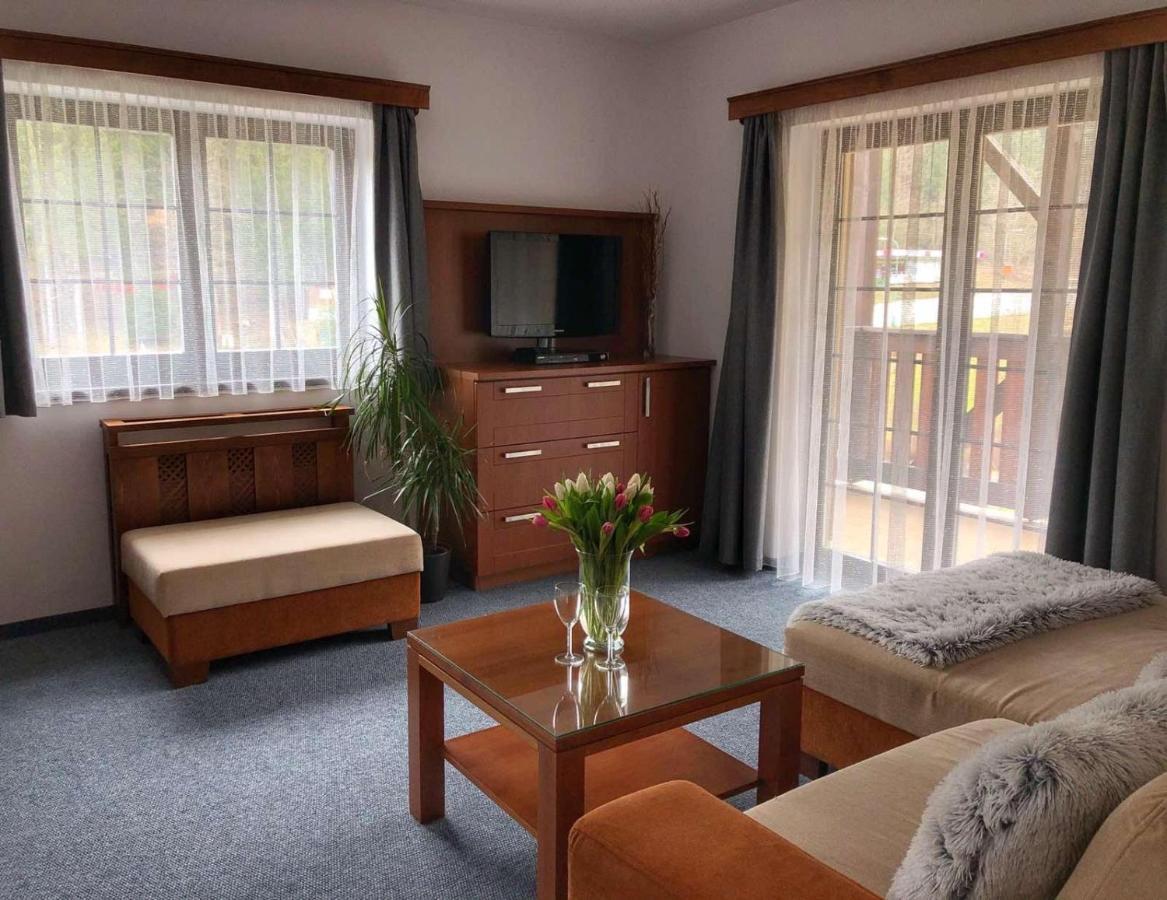 רוז'ומברוק Apartman Renata 10 מראה חיצוני תמונה